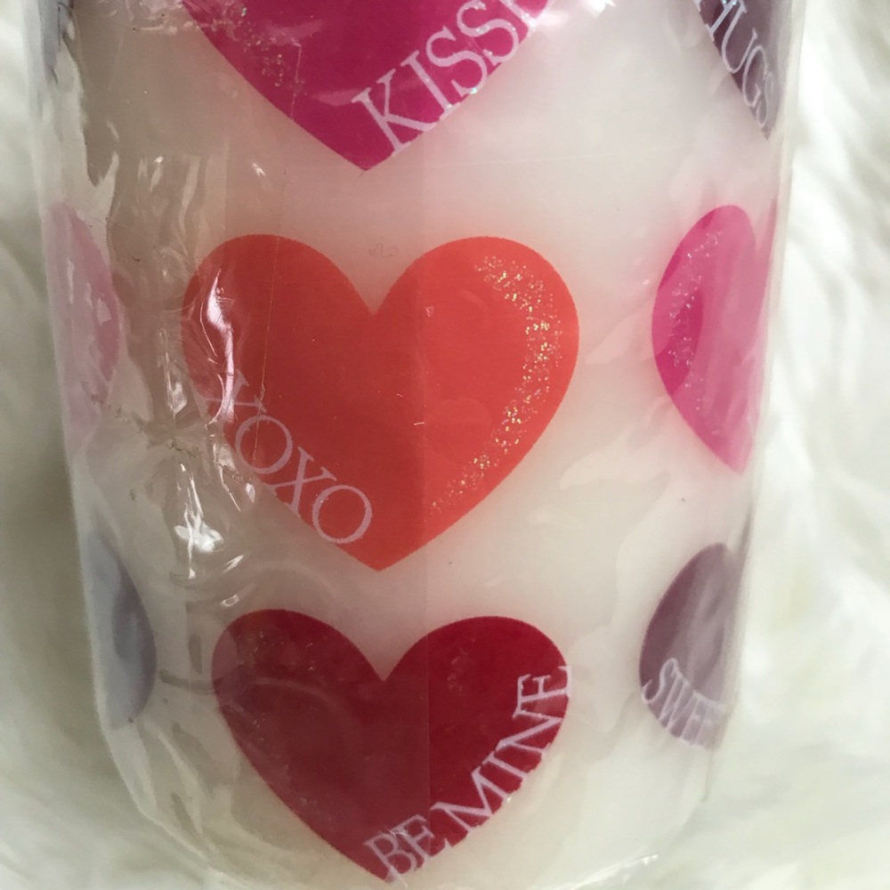 Be Mine Pillar Candle 10.6 Oz (Heart Love) - Picture 4 of 4